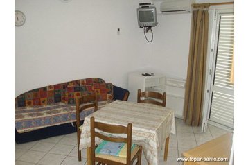 Pension de famille Lopar 7